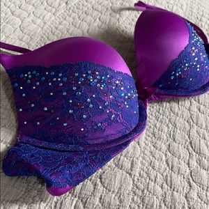 Push-up Victoria’s Secret bra